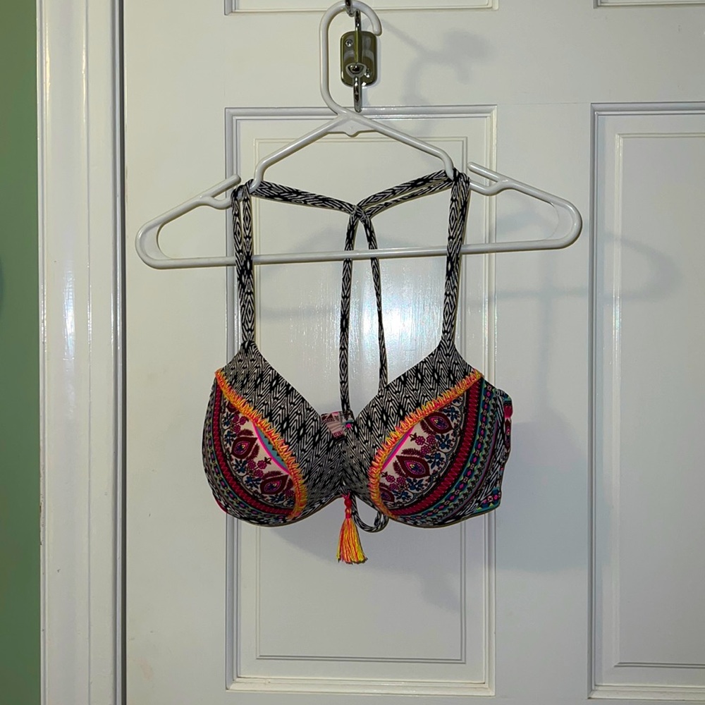 NWOT Target Shade & Shore Strappy Geo printed bathing suit top